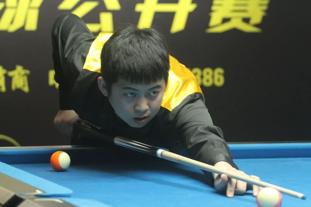 小里在赛季 小里在赛季