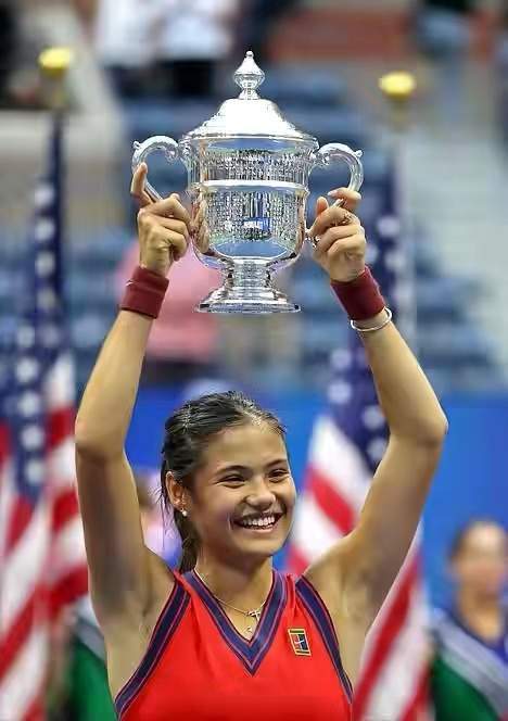 的竞技场似 的竞技场似